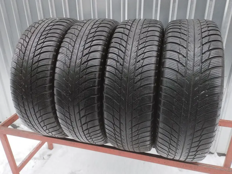 Комплект б/у шин 205/60 R16 Bridgestone Blizzak LM-001