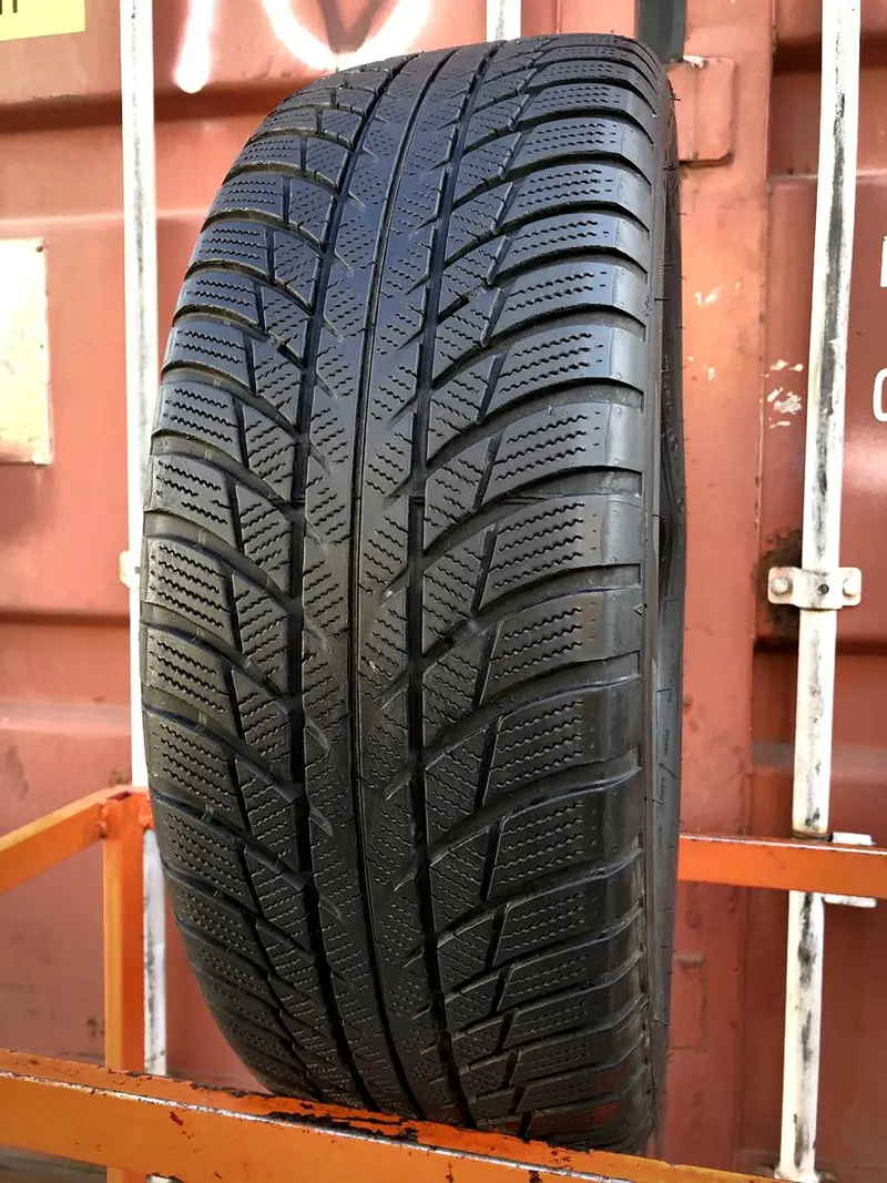 Б/у шина 205/60 R16 Bridgestone Blizzak LM-001