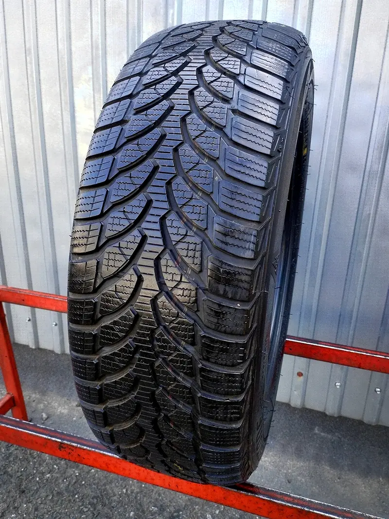Б/у шина 205/60 R16 Bridgestone Blizzak LM32