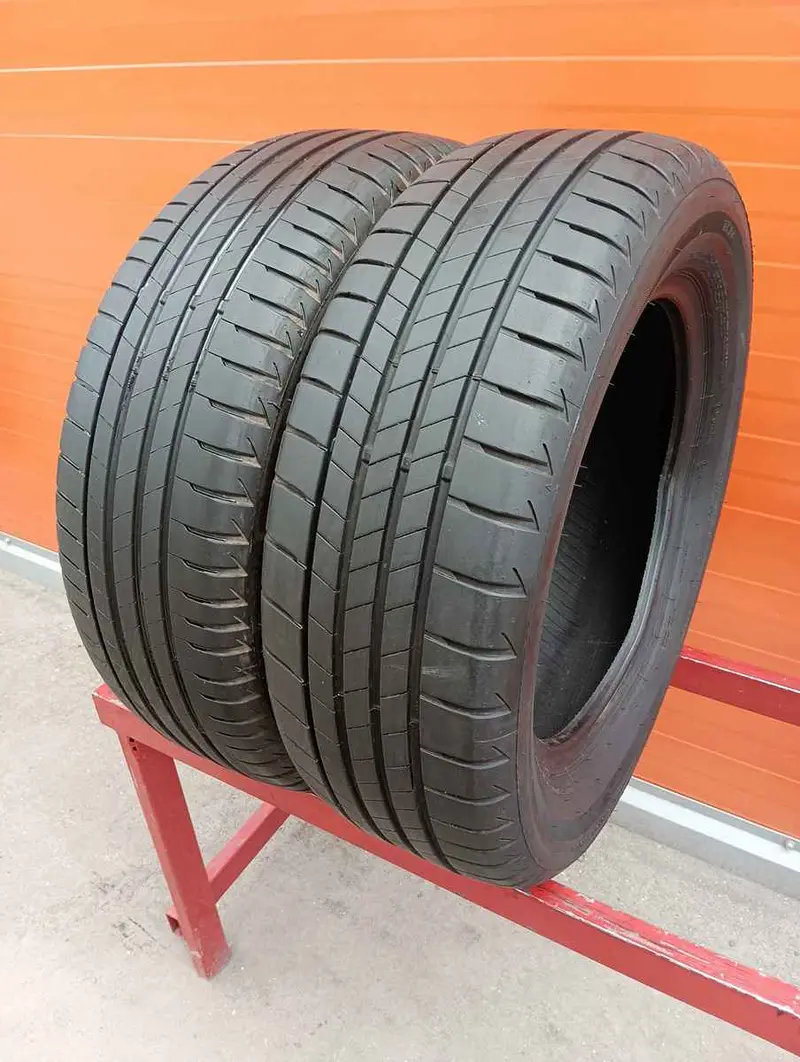 Пара б/у шин 205/60 R16 Bridgestone Turanza T005