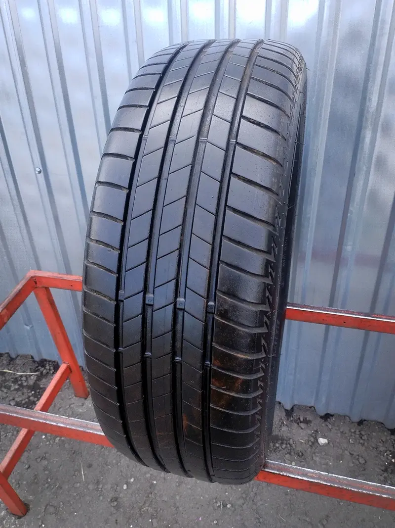 Б/у шина 205/60 R16 Bridgestone Turanza T005