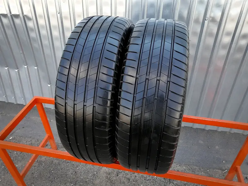 Пара б/у шин 205/60 R16 Bridgestone Turanza T005, фото 1
