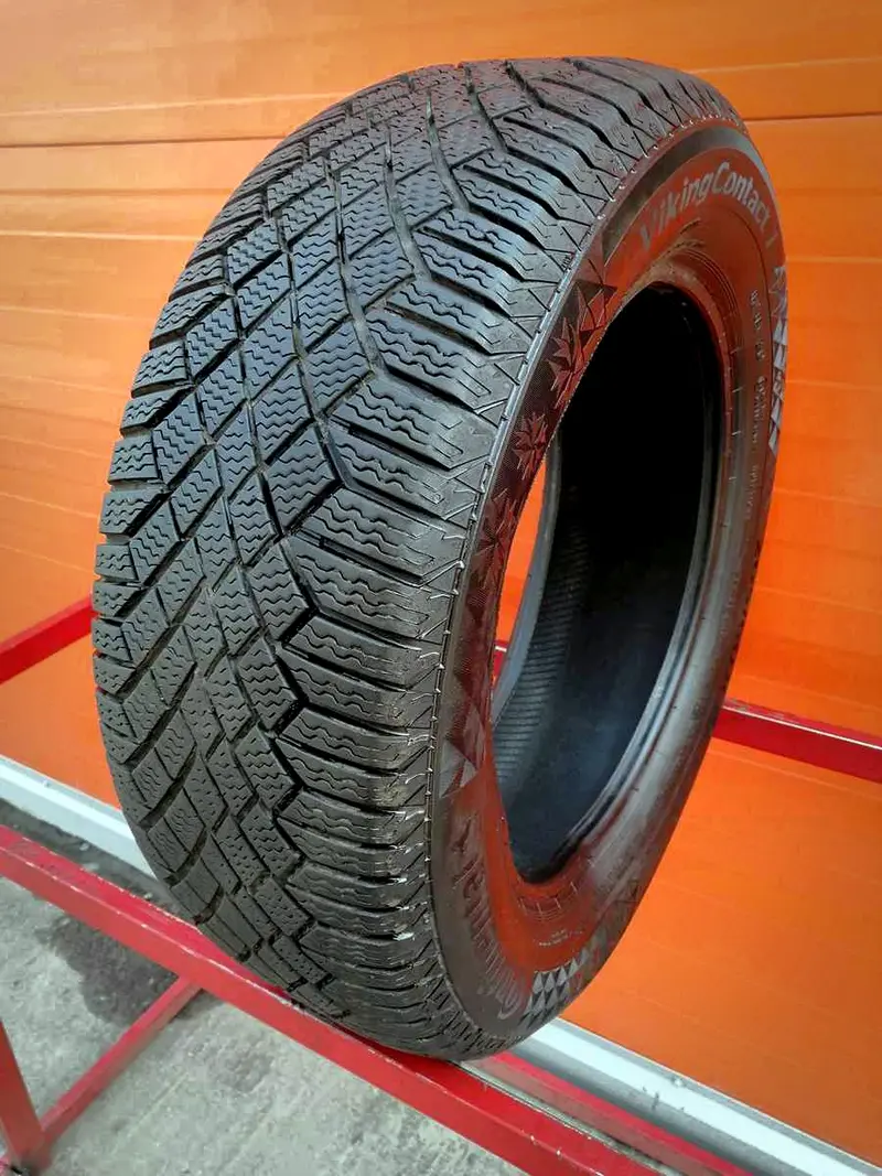 Б/у шина 205/60 R16 Continental ContiVikingContact 7