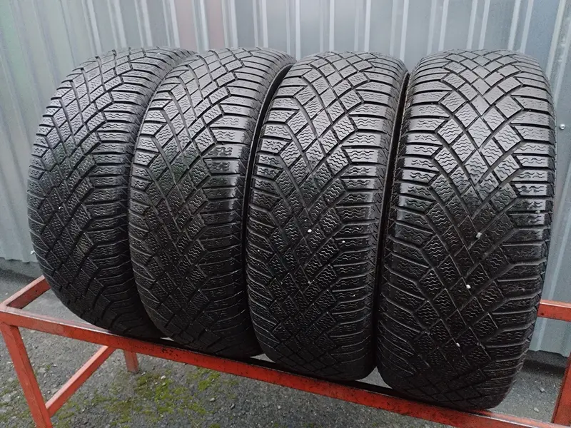 Комплект б/у шин 205/60 R16 Continental ContiVikingContact 7