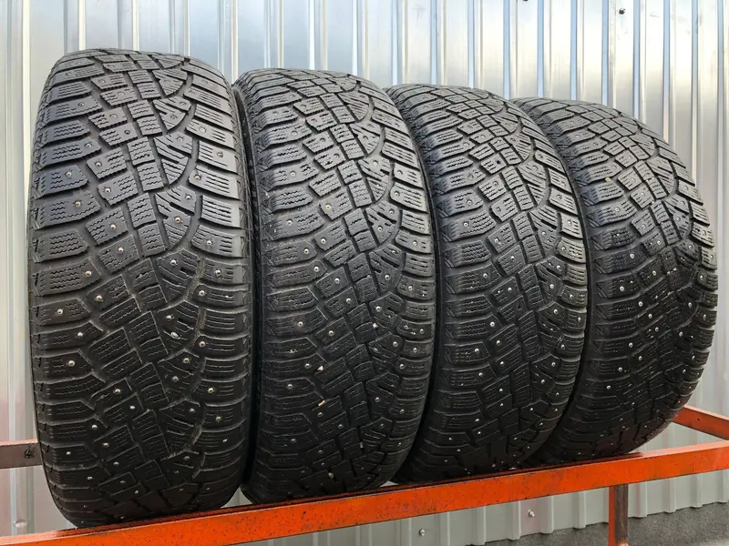 Комплект б/у шин 205/60 R16 Continental IceContact 2