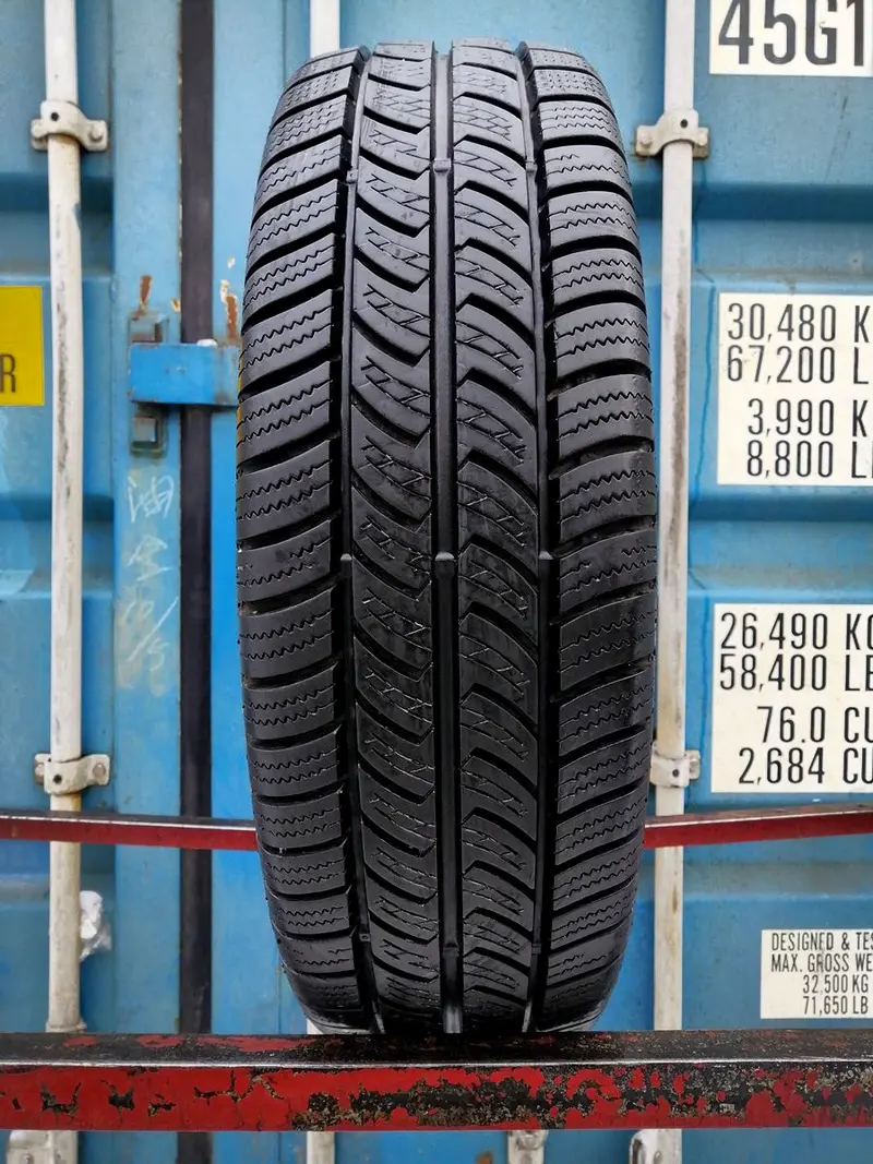 Б/у шина 205/60 R16C Continental VancoWinter 2, фото 1
