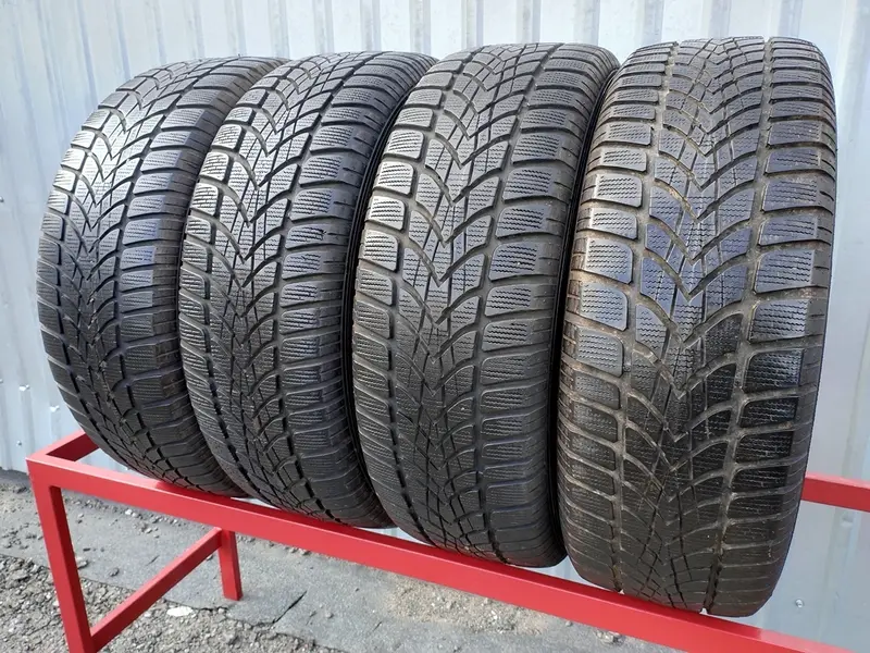 Комплект б/у шин 205/60 R16 Dunlop SP Winter Sport 4D