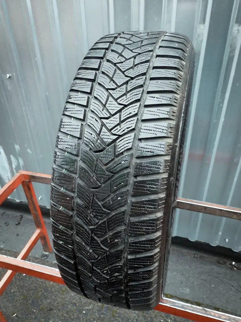Б/у шина 205/60 R16 Dunlop Winter Sport 5