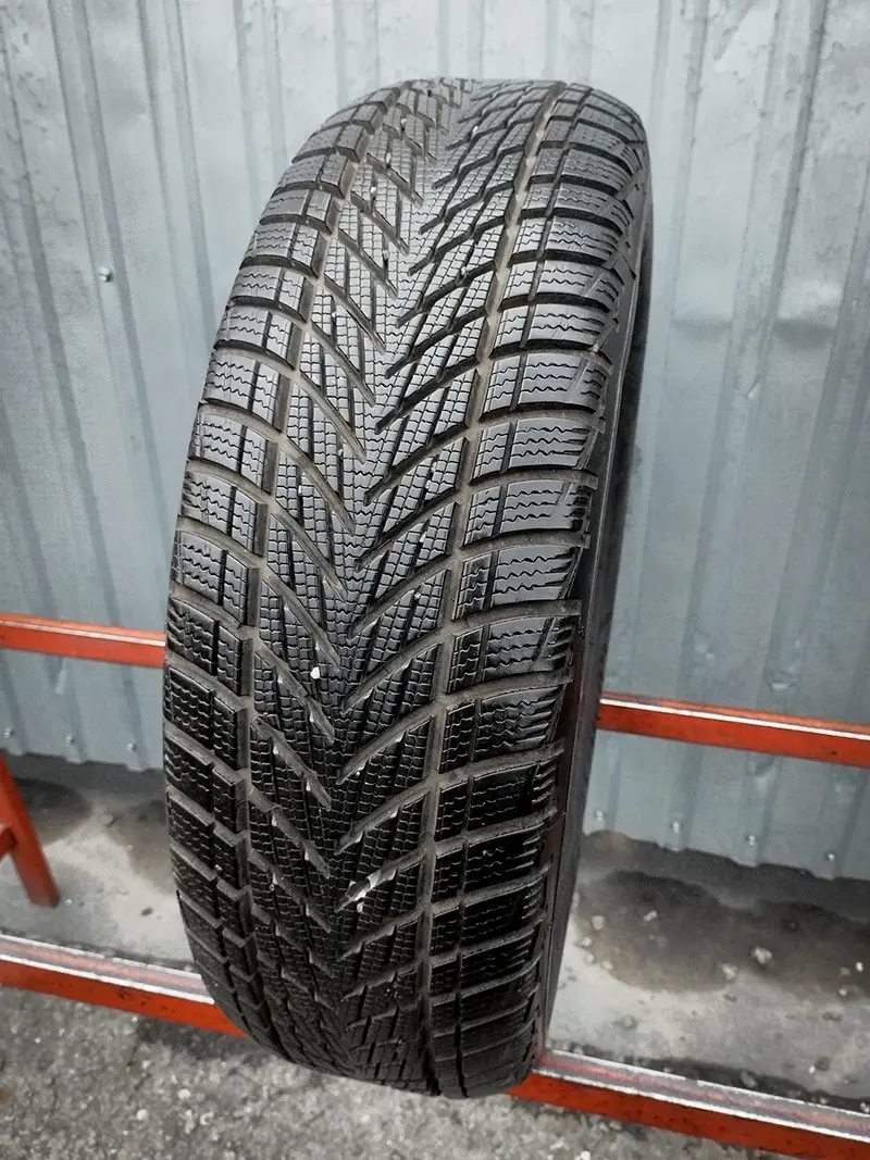 Б/у шина 205/60 R16 Falken Eurowinter HS02 Pro