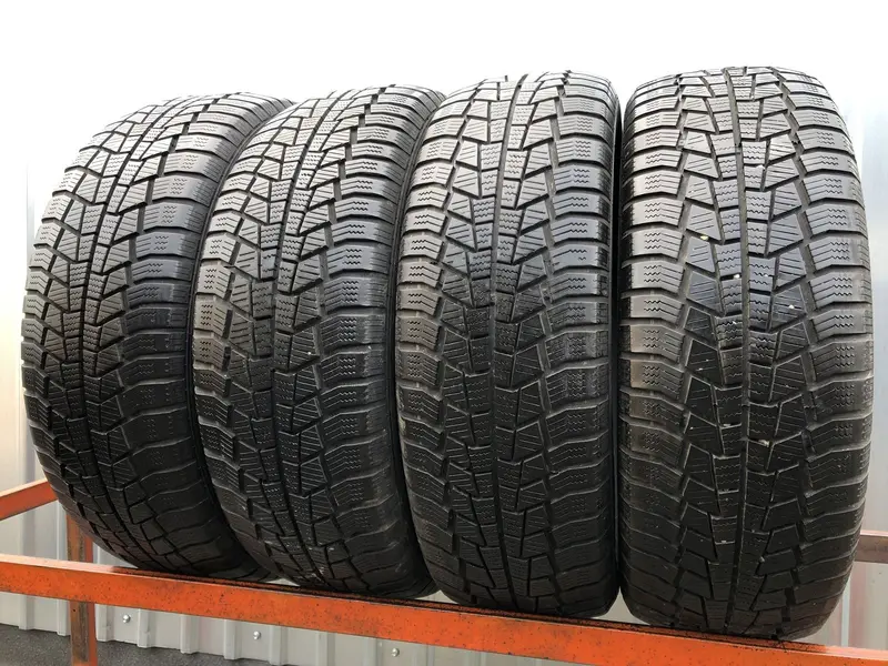 Комплект б/у шин 205/60 R16 Gislaved Euro Frost 6