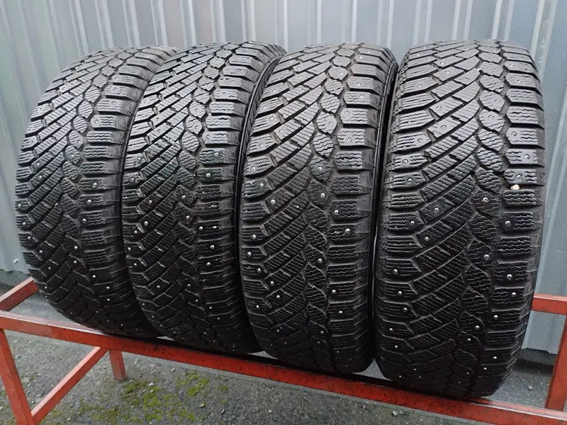 Комплект б/у шин 205/60 R16 Gislaved Nord Frost 200