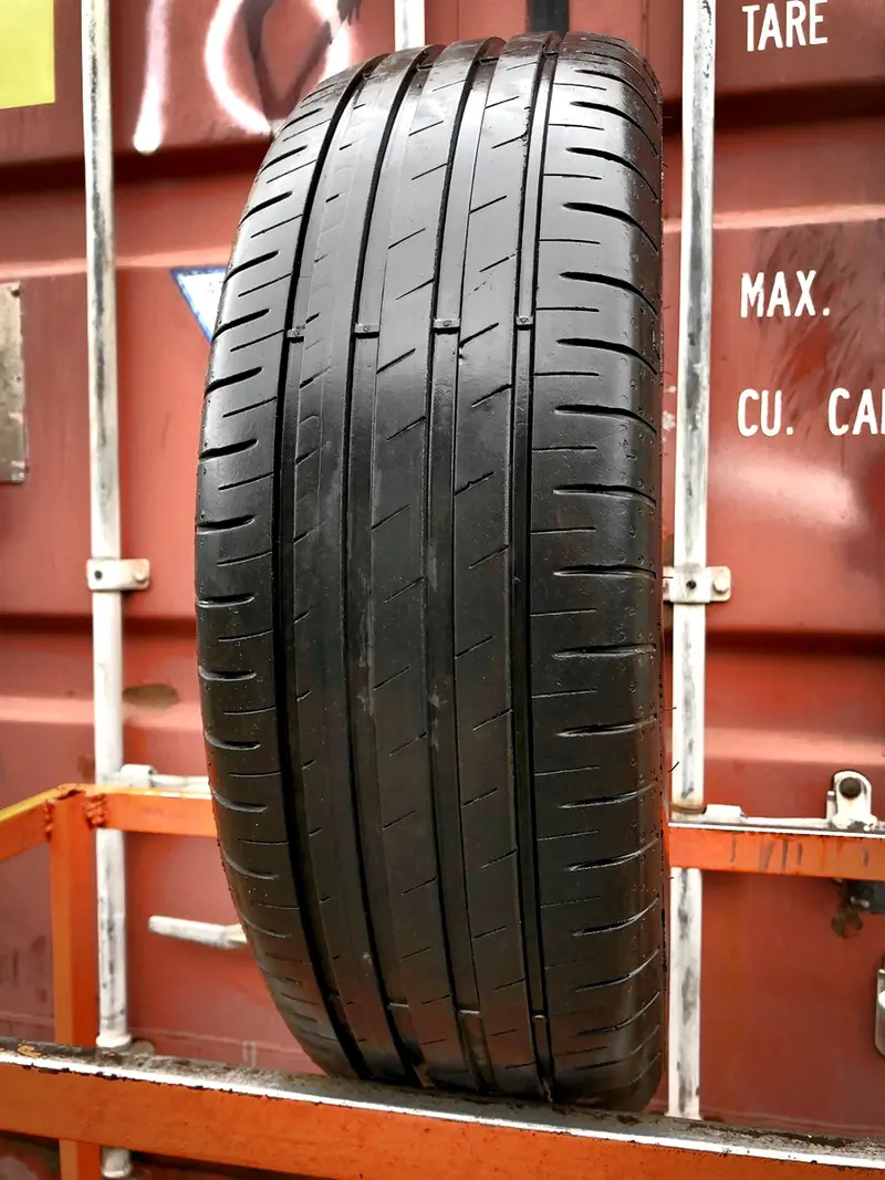 Б/у шина 205/60 R16 Goodyear EfficientGrip Performance, фото 1