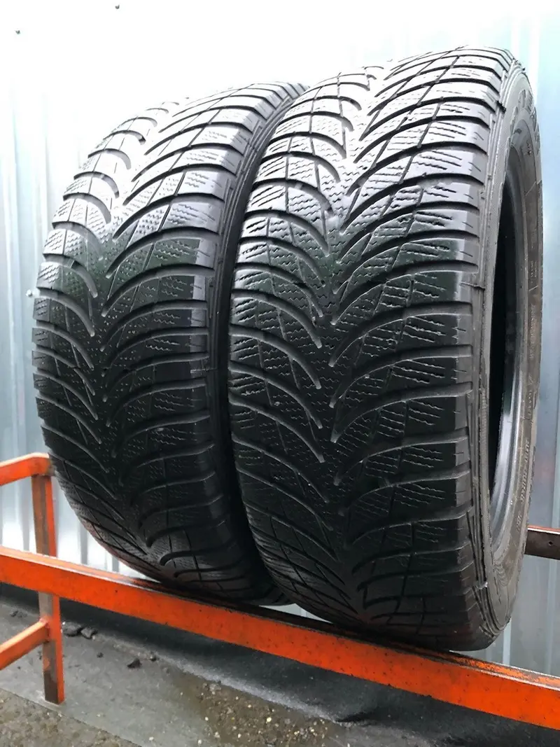 Пара б/у шин 205/60 R16 Goodyear Ultra Grip 7+