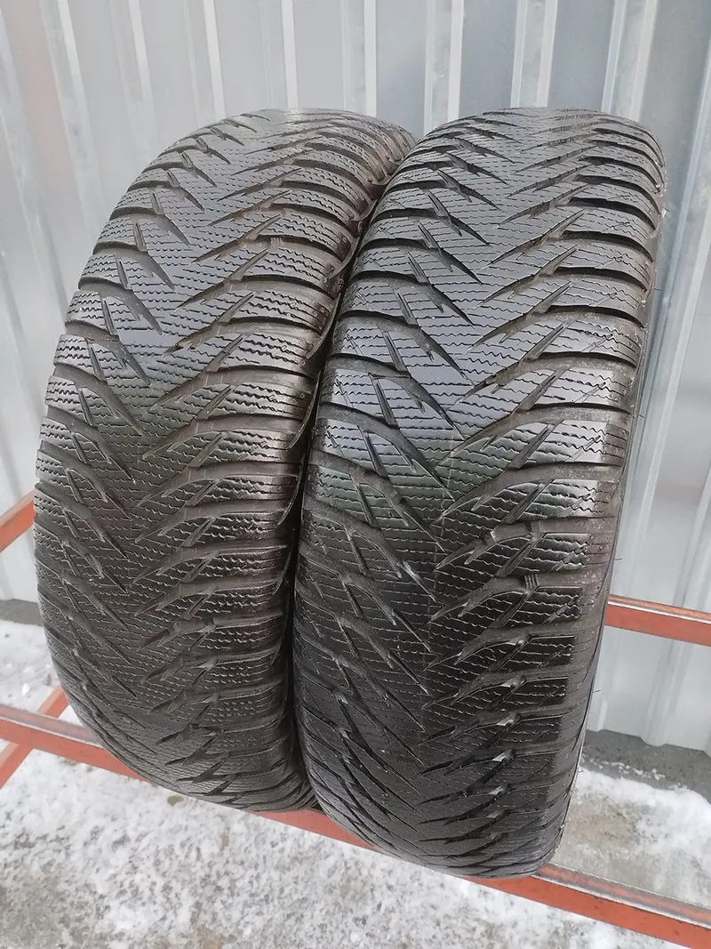 Пара б/у шин 205/60 R16 Goodyear Ultra Grip 8