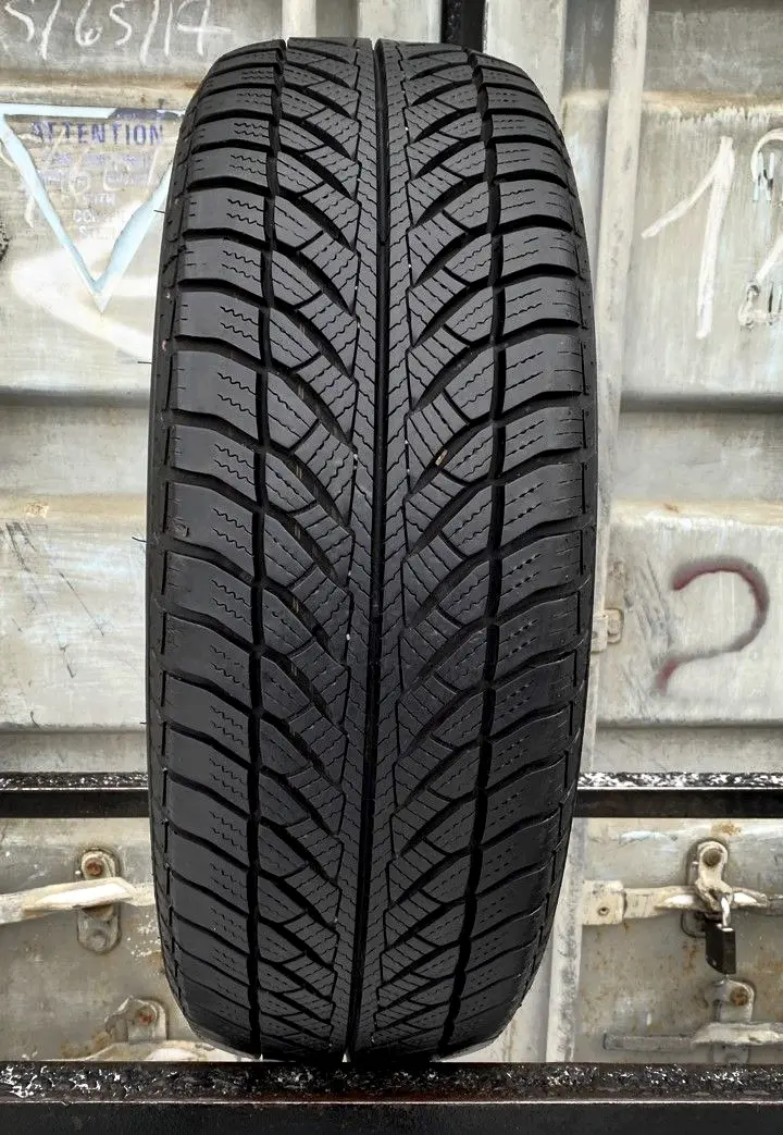 Б/у шина 205/60 R16 Goodyear Ultra Grip 8 Performance