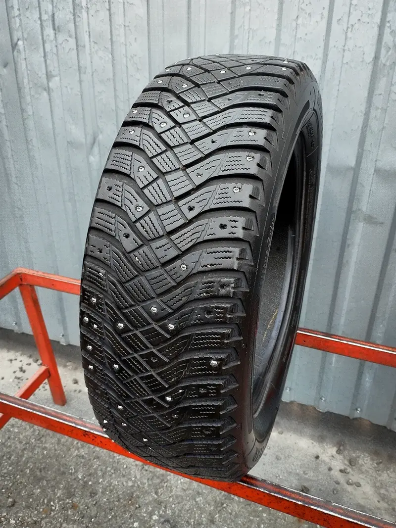 Б/у шина 205/60 R16 Goodyear Ultra Grip Ice 2