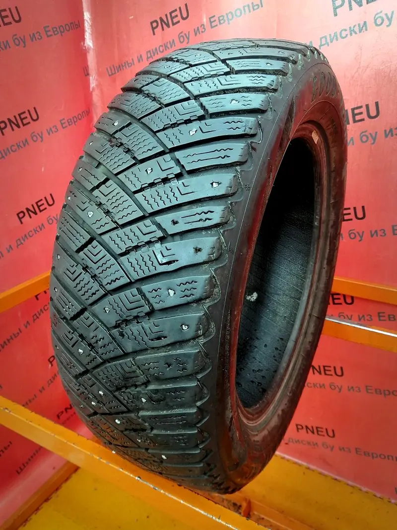 Б/у шина 205/60 R16 Goodyear Ultra Grip Ice Arctic