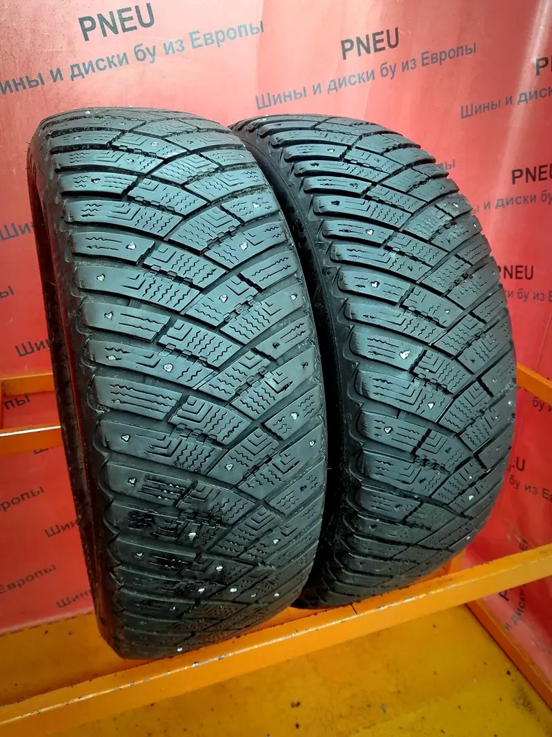 Пара б/у шин 205/60 R16 Goodyear Ultra Grip Ice Arctic