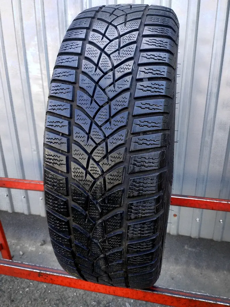 Б/у шина 205/60 R16 Goodyear Ultra Grip Perfomance GEN-1