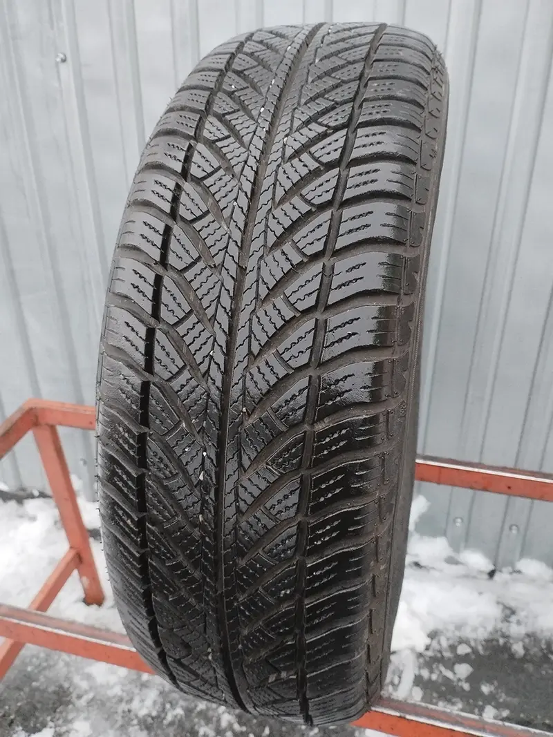 Б/у шина 205/60 R16 Goodyear Ultra Grip Performance 2