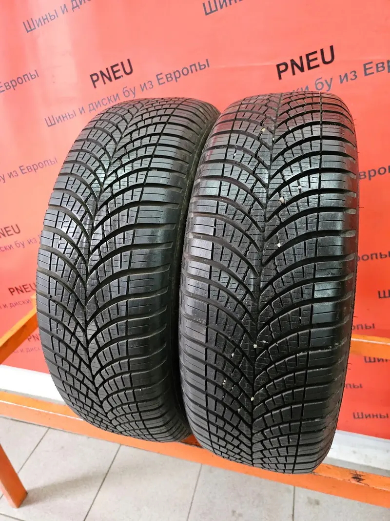 Пара б/у шин 205/60 R16 Goodyear Vector 4Seasons Gen-3