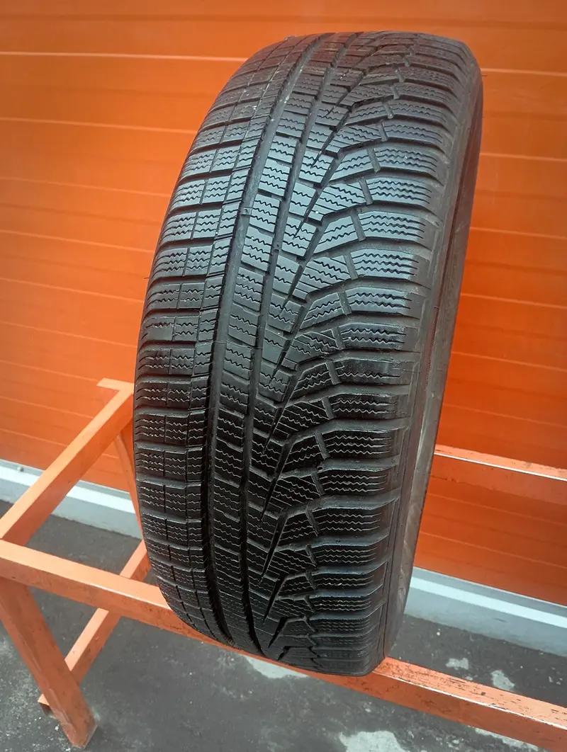 Б/у шина 205/60 R16 Hankook Winter I Cept Evo2 W320