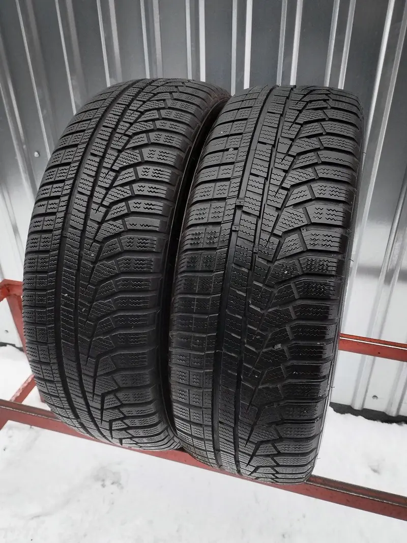 Пара б/у шин 205/60 R16 Hankook Winter I Cept Evo2 W320