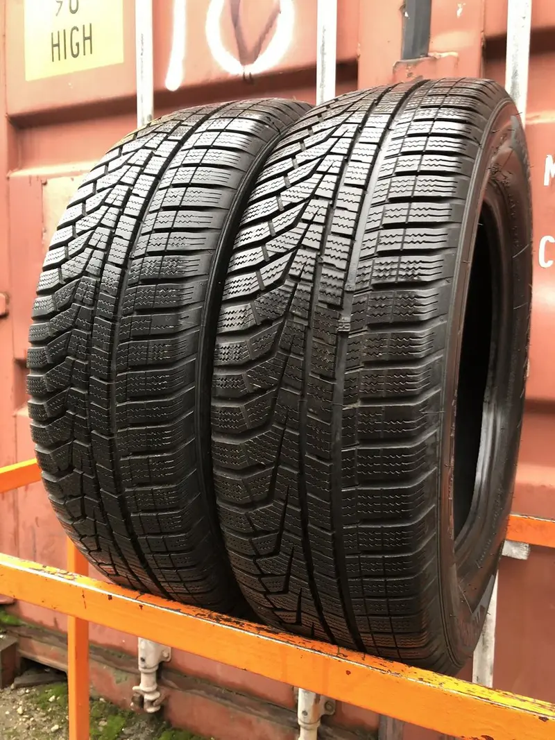 Пара б/у шин 205/60 R16 Hankook Winter I Cept Evo2 W320, фото 1