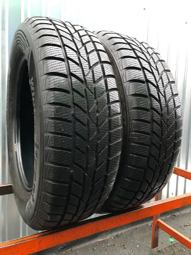 Пара б/у шин 205/60 R16 Hankook Winter I Cept RS W442