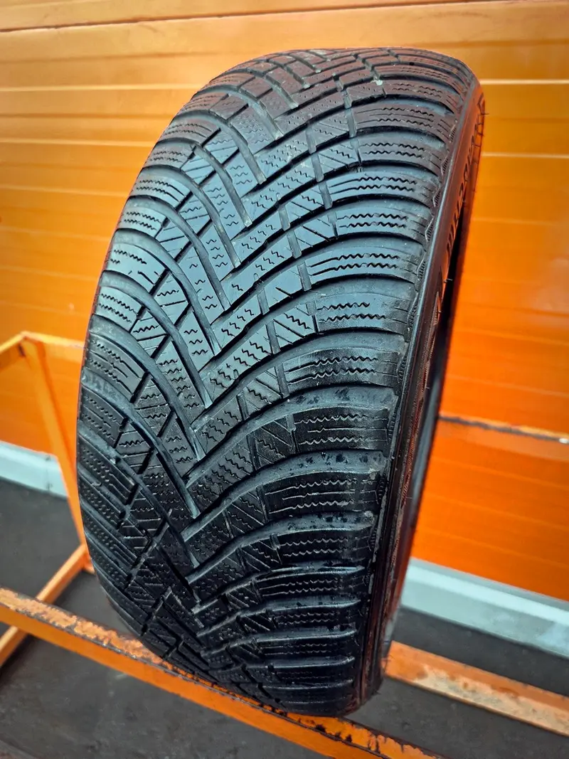 Б/у шина 205/60 R16 Hankook Winter I*cept RS3 W462
