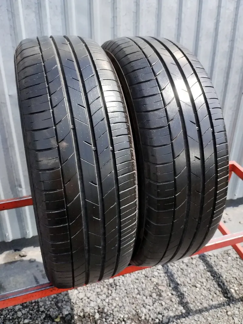 Пара б/у шин 205/60 R16 Kumho Ecsta HS 52