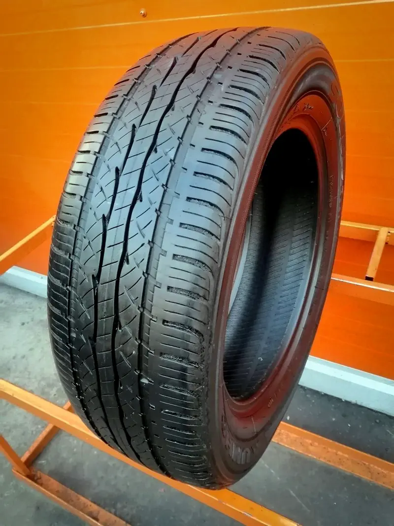 Б/у шина 205/60 R16 Kumho Solus KR21