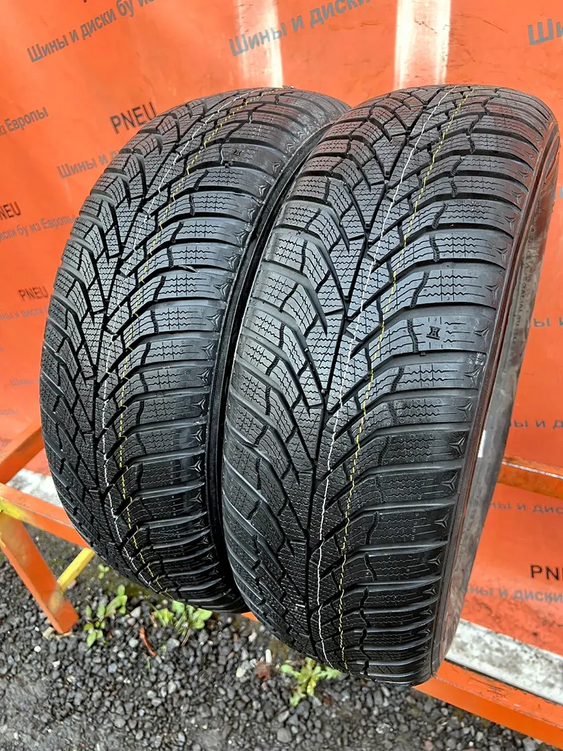 Пара новых шин 205/60 R16 Kumho WinterCraft WP52, фото 1