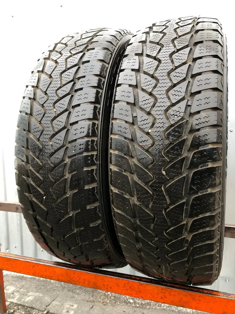 Пара б/у шин 205/60 R16C Matador MP S510 VAN