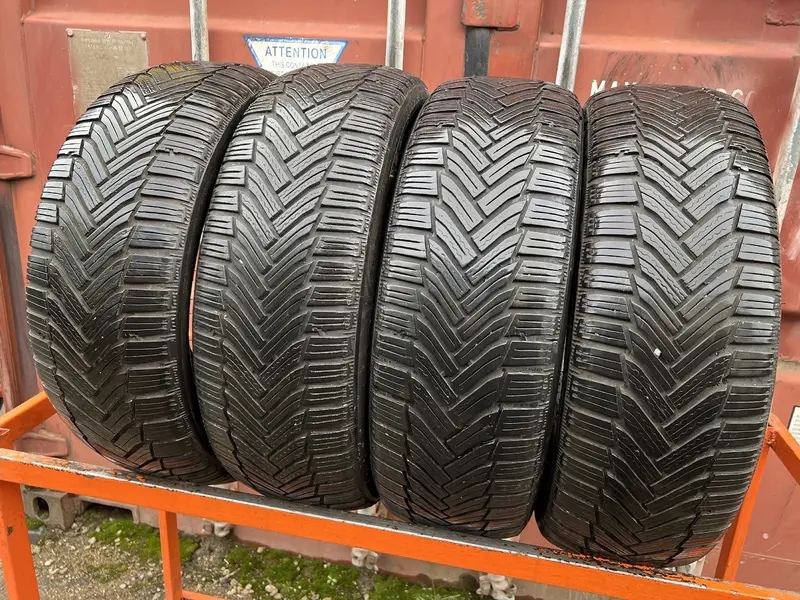 Комплект б/у шин 205/60 R16 Michelin Alpin 6