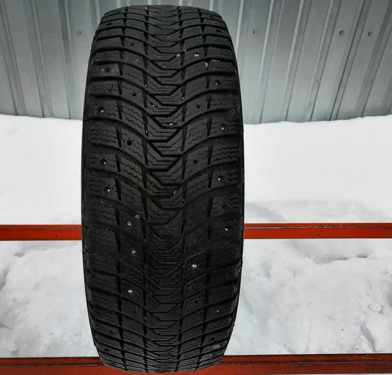 Б/у шина 205/60 R16 Michelin X-Ice North 3