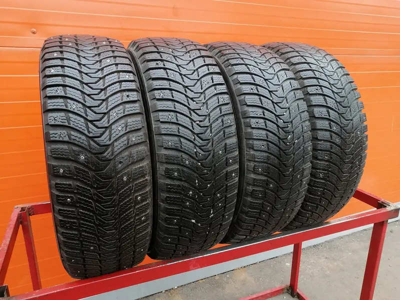 Комплект б/у шин 205/60 R16 Michelin X-Ice North 3