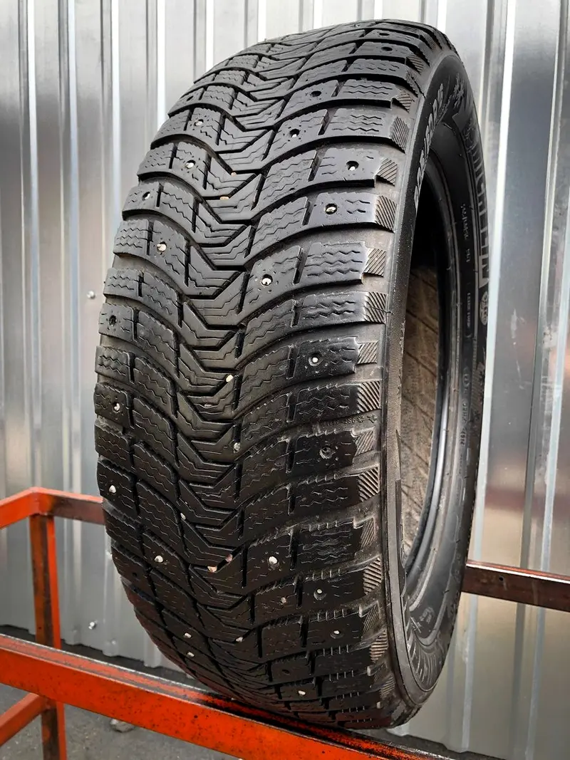 Б/у шина 205/60 R16 Michelin X-Ice North 3