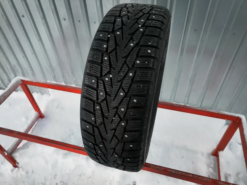 Б/у шина 205/60 R16 Nokian Hakkapeliitta 7