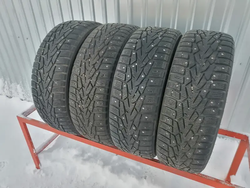 Комплект б/у шин 205/60 R16 Nokian Hakkapeliitta 7