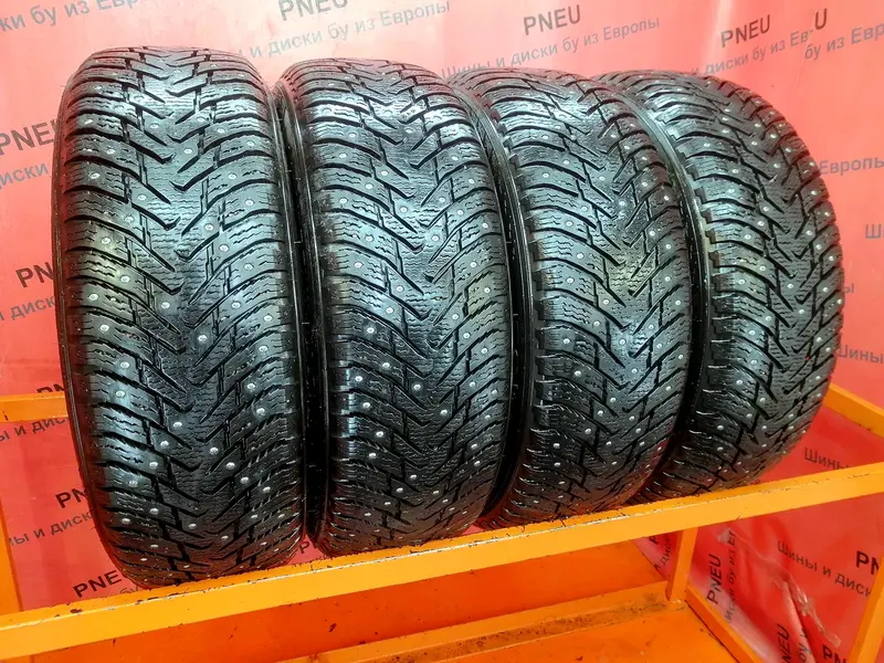 Комплект б/у шин 205/60 R16 Nokian Hakkapeliitta 8 RunFlat