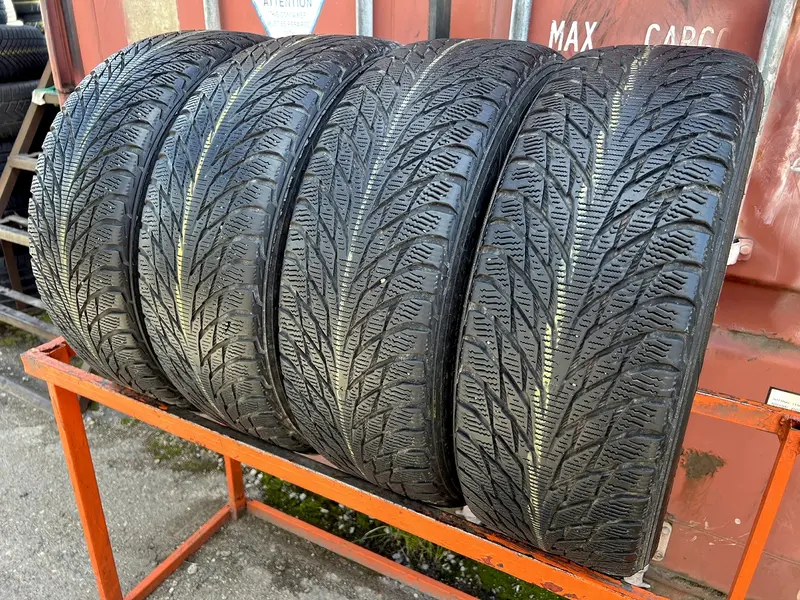 Комплект б/у шин 205/60 R16 Nokian Hakkapeliitta R2