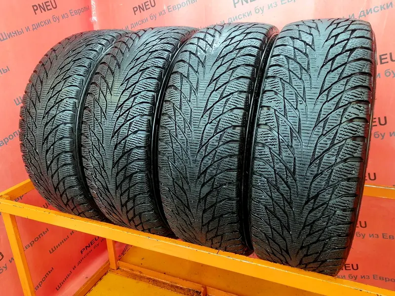Комплект б/у шин 205/60 R16 Nokian Hakkapeliitta R2 RunFlat