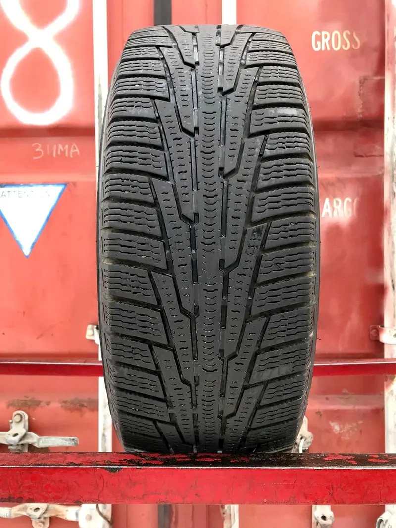 Б/у шина 205/60 R16 Nokian Hakkapeliitta R RunFlat, фото 1