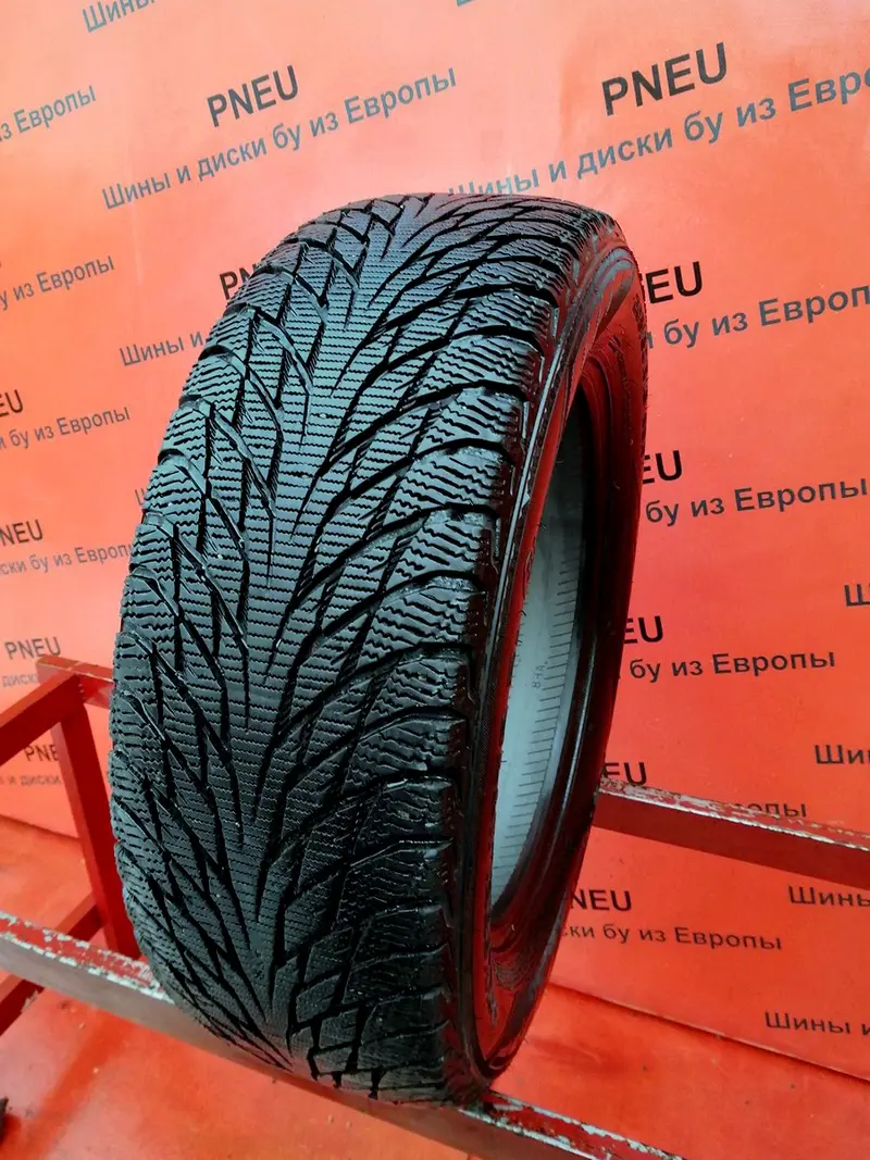Б/у шина 205/60 R16 Nokian Hakkapeliitta R RunFlat