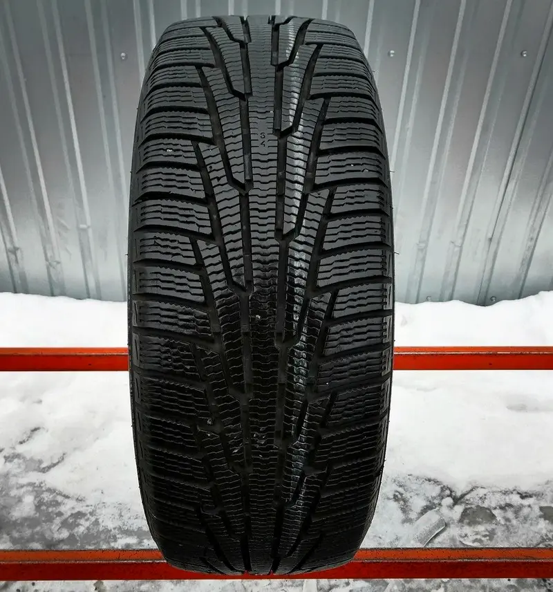 Б/у шина 205/60 R16 Nokian Nordman RS2