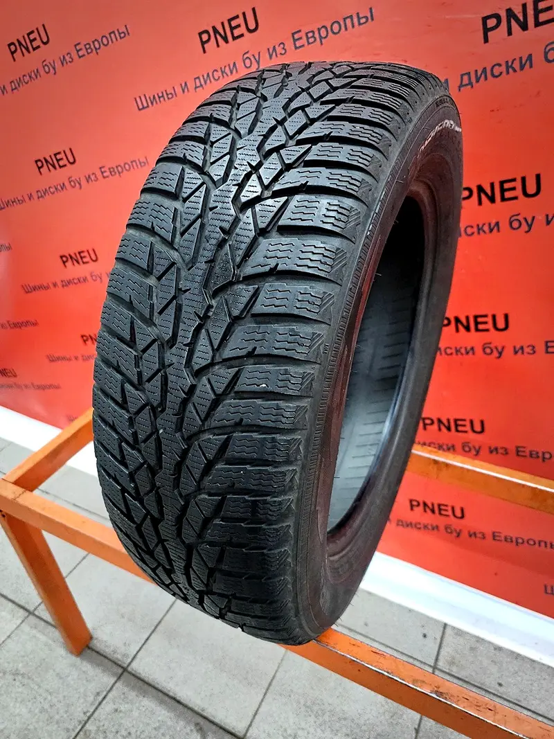 Б/у шина 205/60 R16 Nokian WR D4
