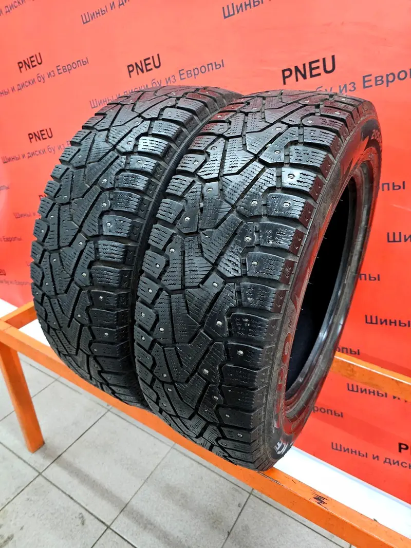 Пара б/у шин 205/60 R16 Pirelli Ice Zero RunFlat, фото 1