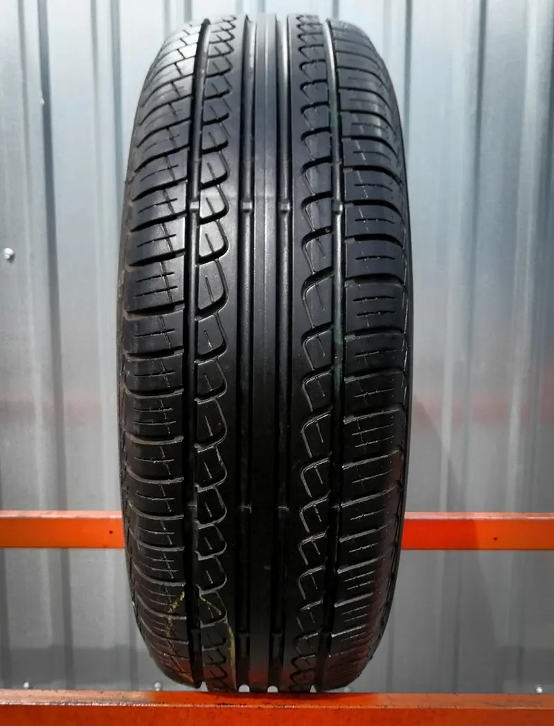 Б/у шина 205/60 R16 Pirelli P 7, фото 1