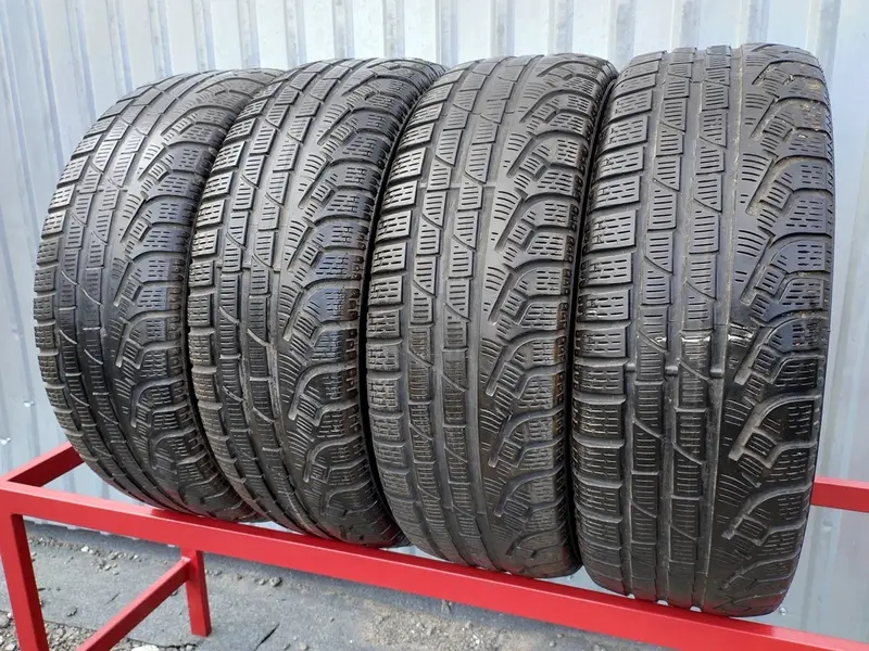 Комплект б/у шин 205/60 R16 Pirelli Winter 210 Sottozero 2